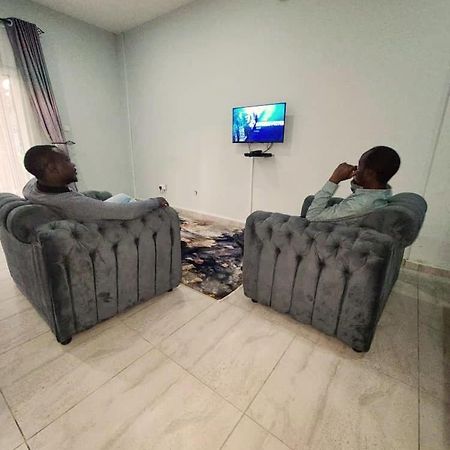 Aparthotel Vapour Lounge Lusaka Zewnętrze zdjęcie